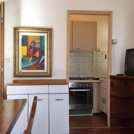 Nel Set Di Piccolo Mondo Antico Villa Viola Вальсольда Экстерьер фото